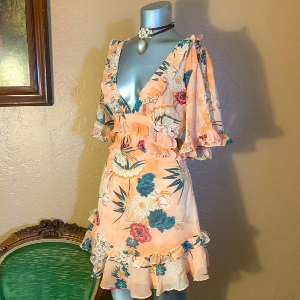 NWT Saints + Secrets Orange Floral Ruffle Dress.  Sz M